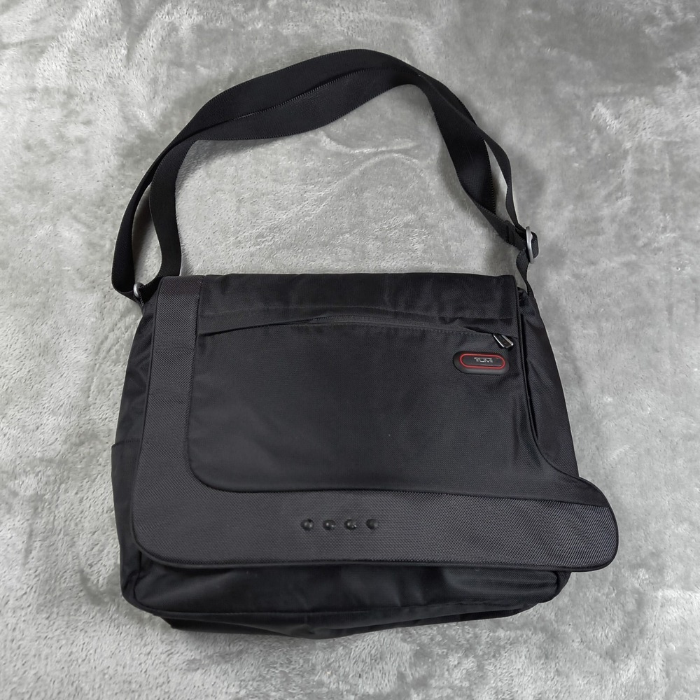 Tumi Messenger Bag Black T‎ Tech 5114D Nylon Crossbody Shoulder Messenger Laptop